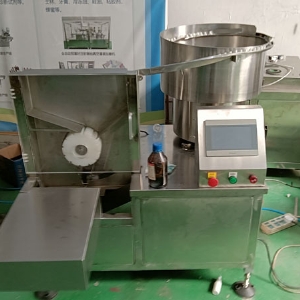 電蚊香液芯桿組裝機(jī)自動插棒機(jī)